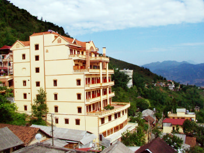 HOLIDAY SAPA HOTEL