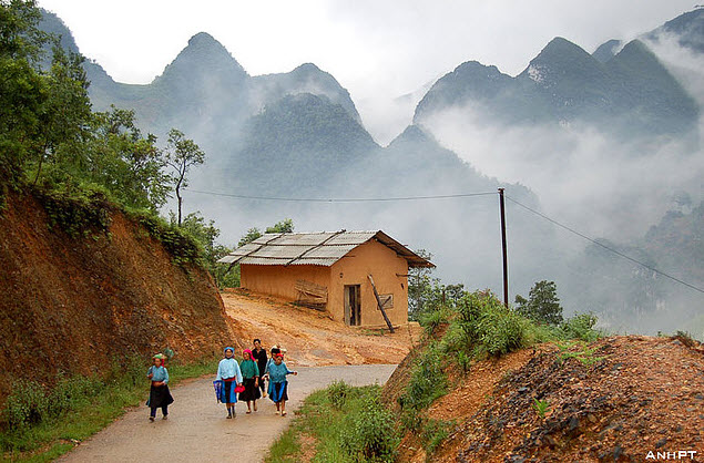 Sapa & Bac Ha Sunday Hill Tribe Market